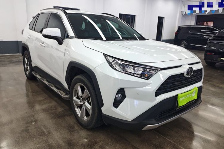 Used Toyota RAV4 2022 2.0L CVT Two-Wheel Drive Fashion Edition
