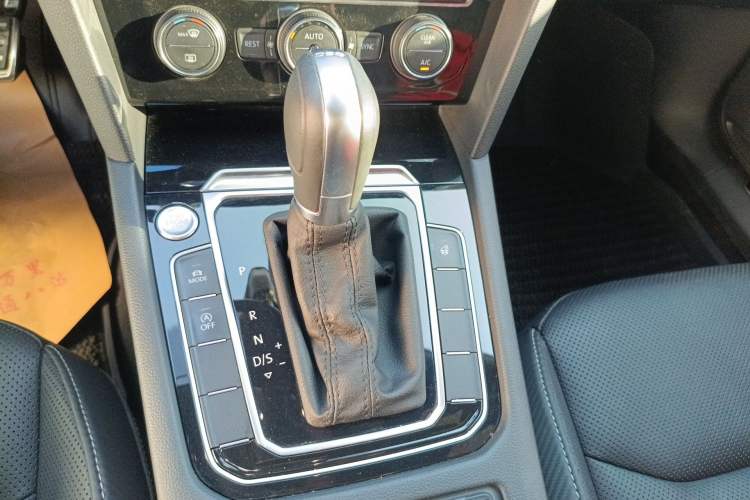 Used Volkswagen FAW-Volkswagen CC 2019 330TSI Glamour Edition China VI Gear Lever