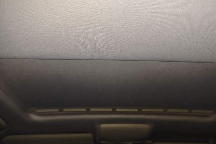 Used Volkswagen Lavida 2013 Restyled Classic 1.6L Automatic Comfort Edition Headliner