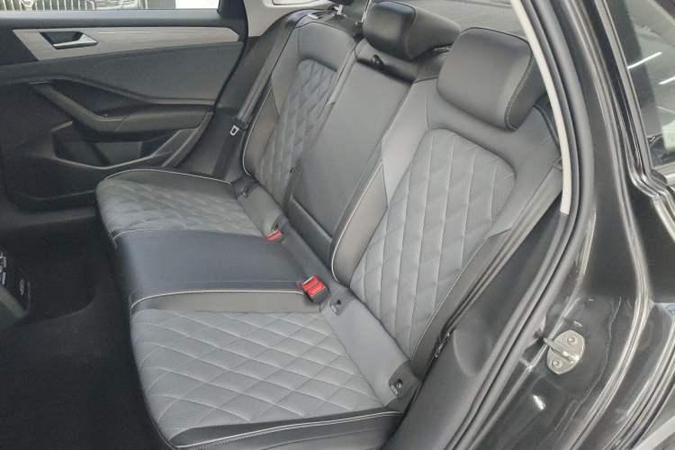 Used Volkswagen Sagitar 2023 300TSI DSG Excellence Edition Left Rear Seat