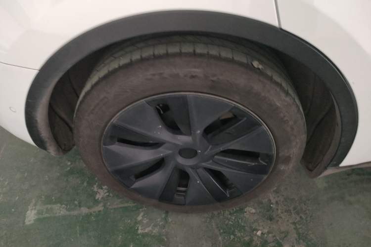 Used Tesla Model Y 2023 Rear-Wheel-Drive Version