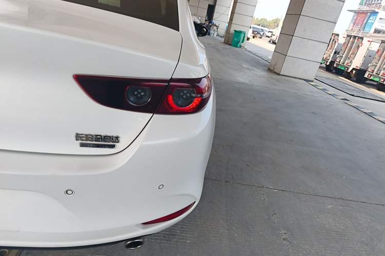 Used Mazda Mazda 3 Axela 2021 2.0L Automatic Zhiqing Edition