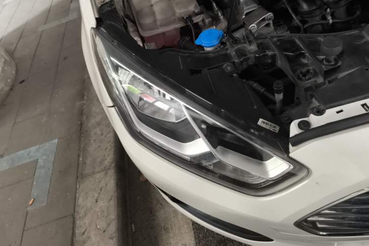 Used Ford Escort 2015 1.5L Automatic Comfort Edition