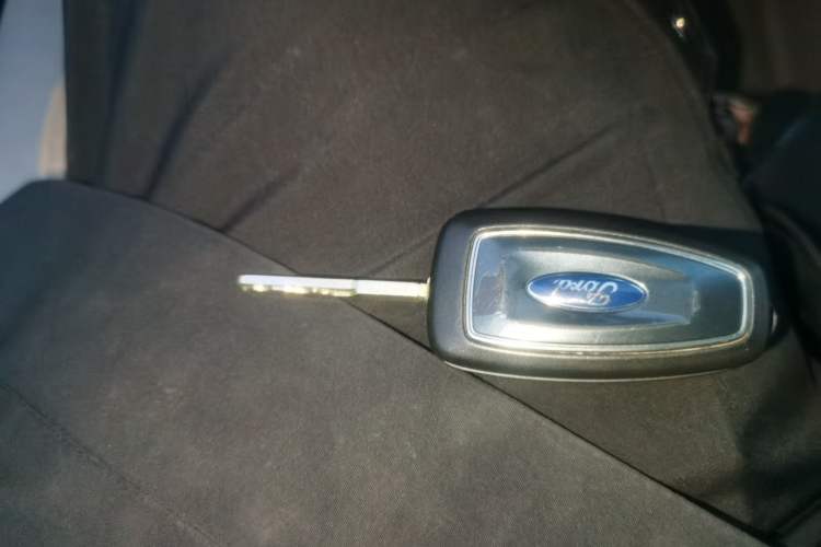 Used Ford Mondeo 2011 2.3L Fashion Edition Vehicle Key