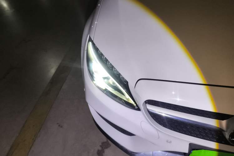 Used Mercedes-Benz C-Class 2017 Facelift C 200 Coupe
