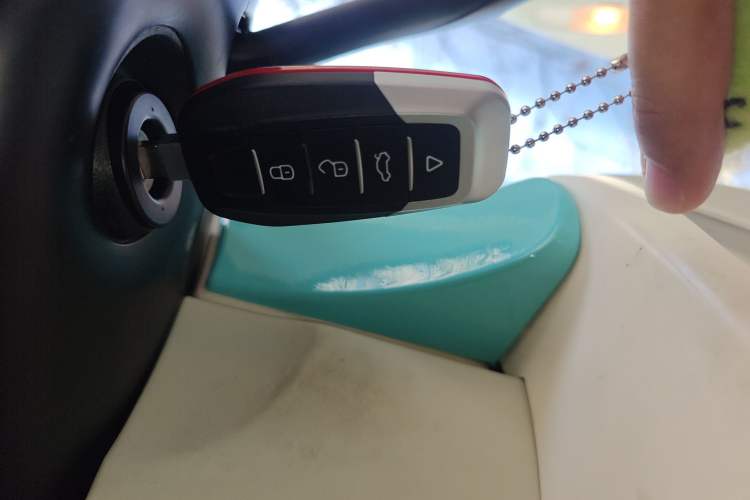 Used Volkswagen Beetle 2010 1.6 AT
