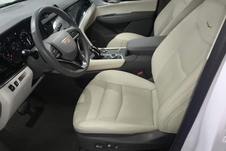 Used Cadillac XT6 2022 2.0T Six-Seater Four-Wheel Drive Luxury Version
