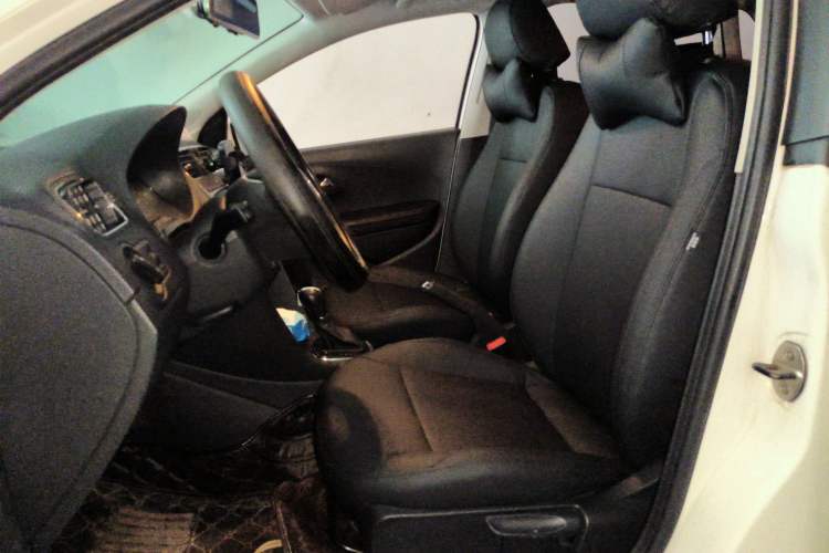 Used Volkswagen Polo 2016 1.6L Automatic Comfort Model Left Front Seat