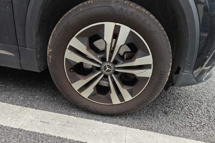 Used Mercedes-Benz GLA 2020 GLA 200 Right Front Wheel Hub