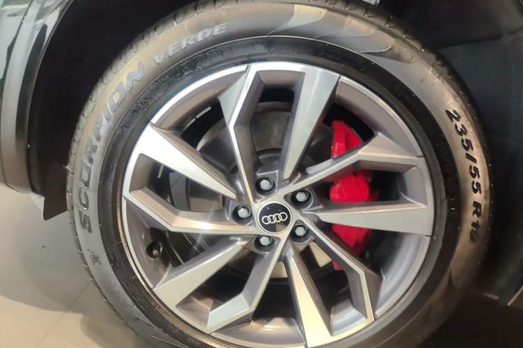 Used Audi Q5L 2024 40 TFSI Fashion Dynamic Model
