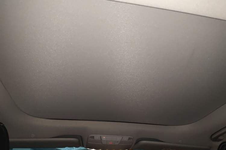 Used Mercedes-Benz E-Class 2019 E 300 L Sporty and Stylish Model