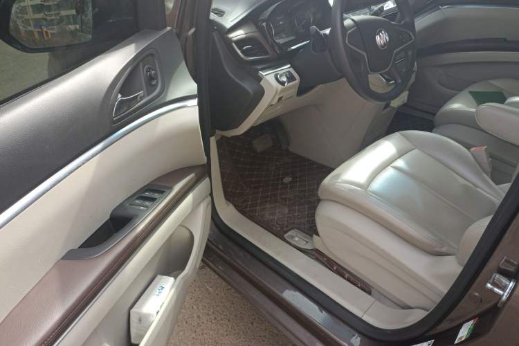 Used Buick GL8 2021 Land Cruiser Executive Class 652T Comfort Model