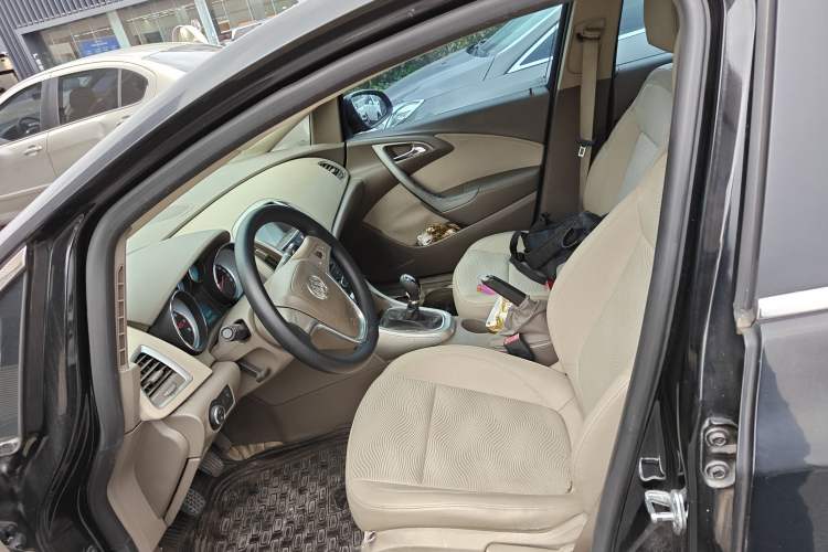 Used Buick GT 2012 GT 1.6L Manual Entry-Level Model
