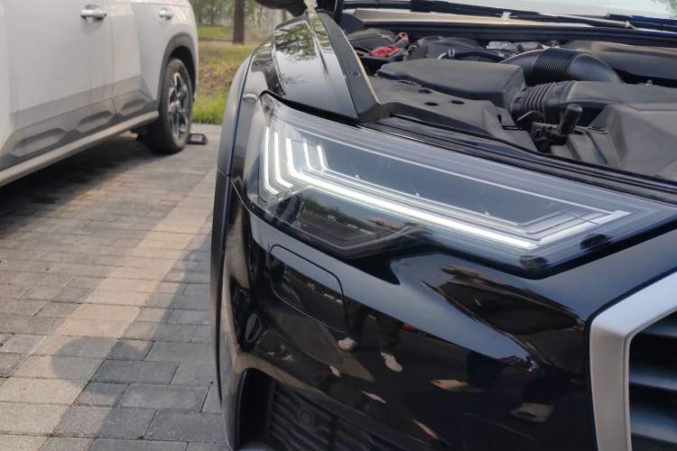 Used Audi A6 2022 allroad quattro Explorer 55 TFSI Prestige Off-Road Model