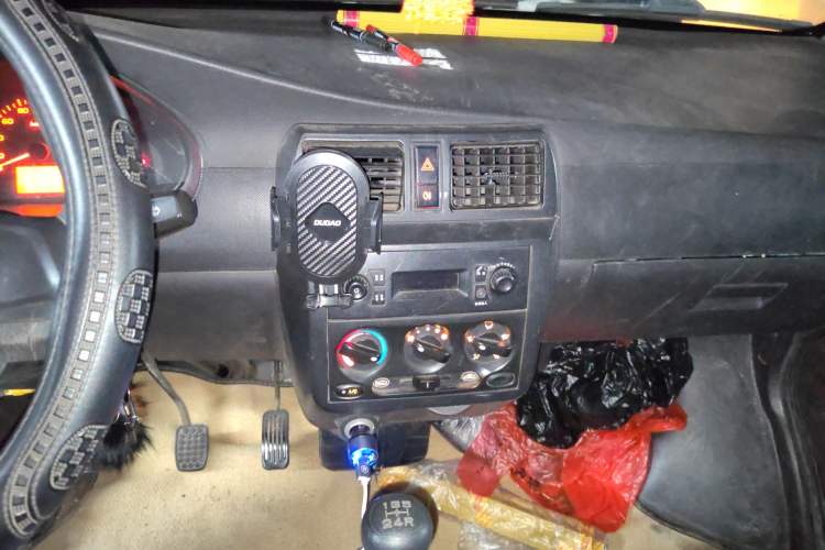 Used Wuling Rongguang 2011 1.2L Base Version