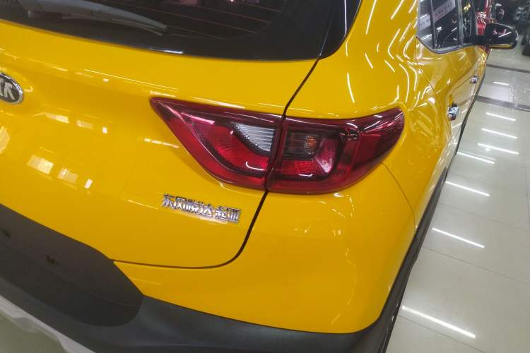 Used Kia kx1 Stonic 2021 1.4L Automatic Fun & Sport Edition
