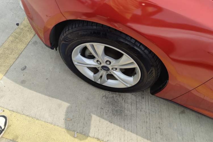 Used Ford Focus 2012 Hatchback 1.6L Automatic Fashion Edition
