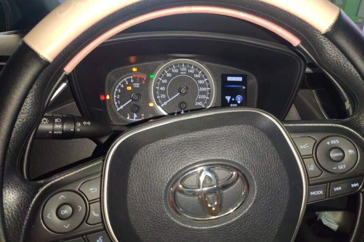 Used Toyota Levin 2021 185T CVT Luxury Edition
