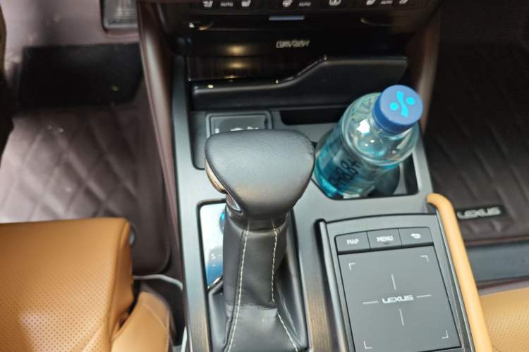 Used Lexus ES 2020 300h Executive Edition