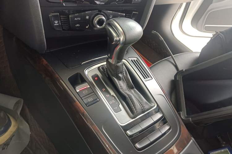 Used Audi A4L 2013 35 TFSI Automatic Comfort Model
