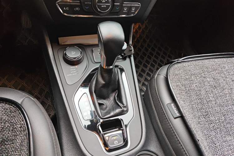 Used Jeep Cherokee 2020 2.0T Four-Wheel Drive Night Eagle Edition
