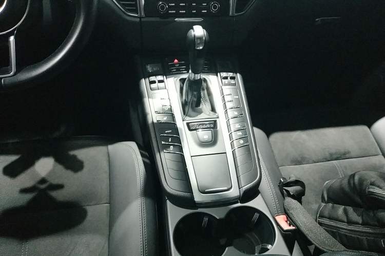 Used Porsche Macan 2016 Macan 2.0T
