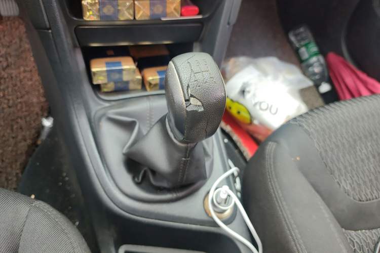 Used Peugeot 308 2014 Enjoy Edition Classic 1.6L Manual YouShang Model Gear Lever