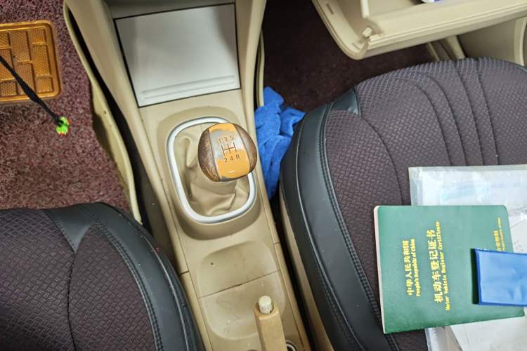 Used Nissan Sylphy 2012 Classic 1.6XE Manual Comfort Edition Gear Lever