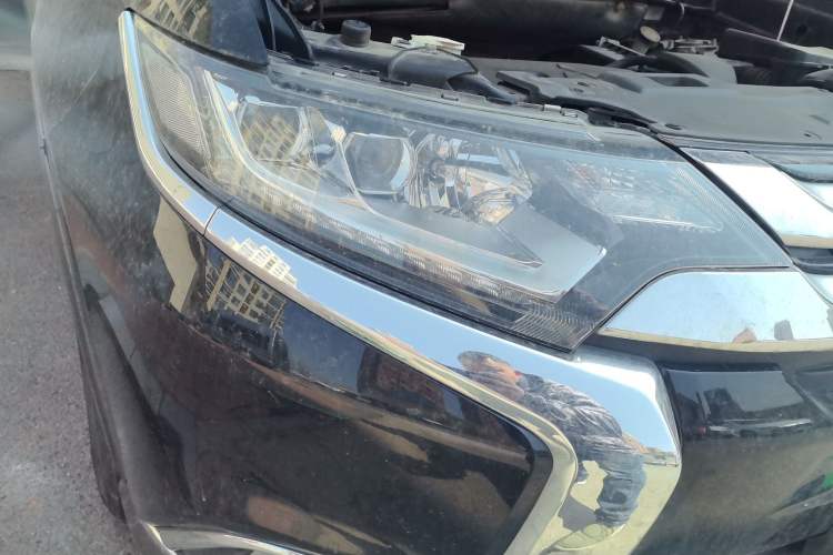 Used Mitsubishi Outlander 2018 2.4L 4x4 Elite Edition 5 Seats
