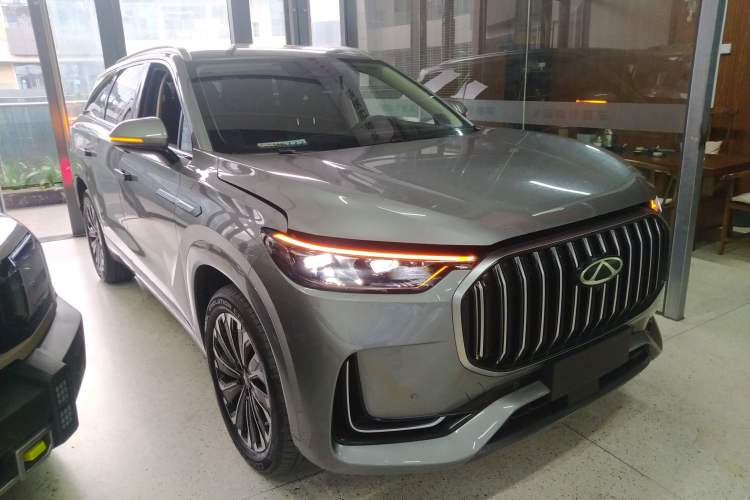 Used Chery Tiggo 9 2023 2.0T Dual-Clutch Two-Wheel Drive Luxury Edition 5 Seats