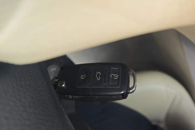 Used Soueast V5 Lingzhi 2012 1.5L Manual Comfort Edition Vehicle Key