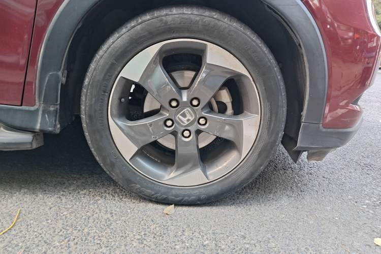 Used Honda Vezel 2015 1.8L CVT 2WD Luxury Model