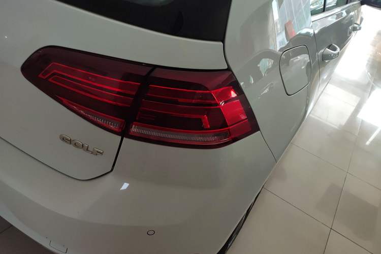 Used Volkswagen Golf 2020 200TSI DSG Comfortable and Ambitious Edition