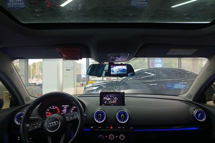 Used Audi A3 2018 30th Anniversary Edition Limousine 35 TFSI Fashion Model
