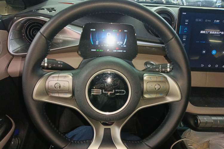 Used BYD Dolphin 2023 420 km Fashion Edition
