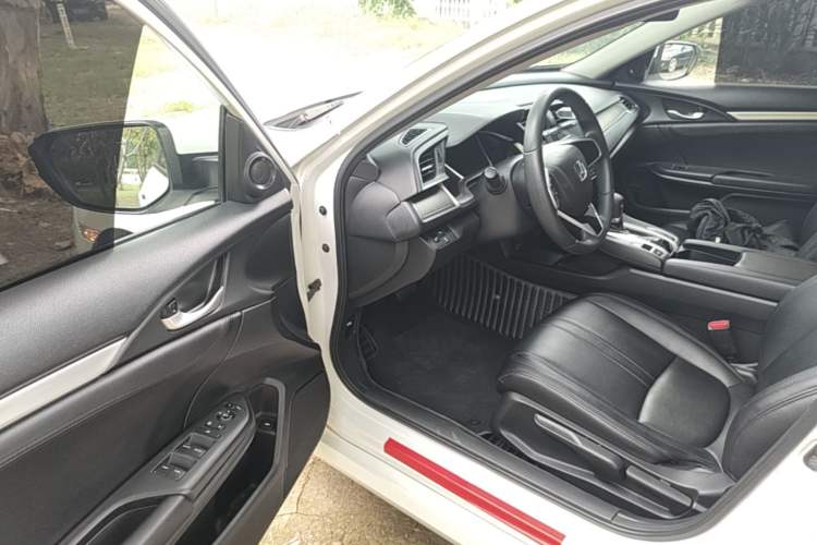 Used Honda Civic 2016 220TURBO CVT Luxury Edition