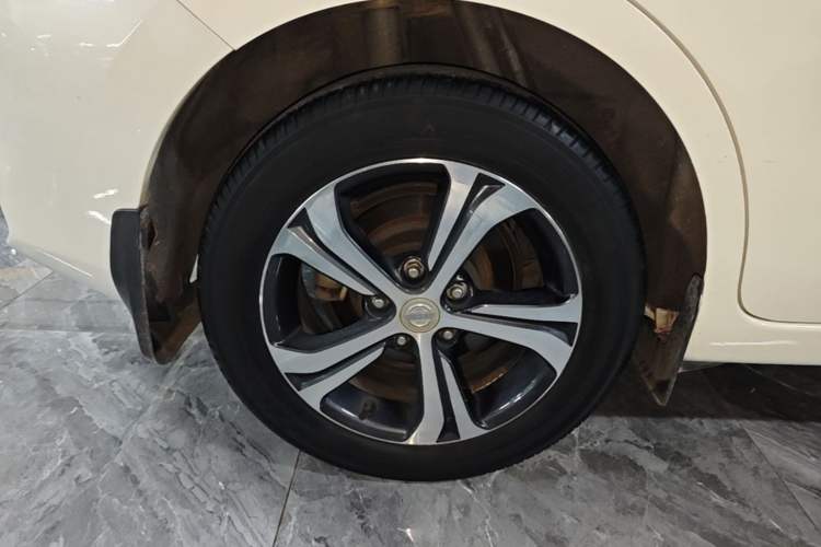 Used Nissan Tiida 2016 1.6L CVT Smart Drive Edition Right Rear Wheel Hub
