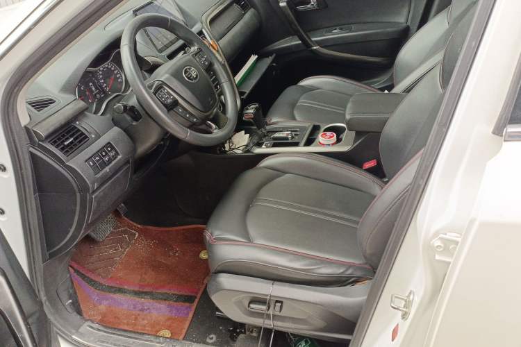 Used Bestune X80 2017 1.8T Automatic Luxury Model Left Front Seat