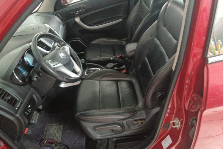 Used Changan CS35 2015 1.6L Automatic Luxury Model China IV Standard
