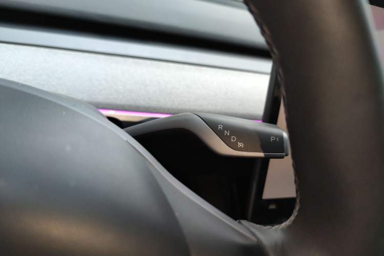 Used Tesla Model Y 2023 Long-Range All-Wheel-Drive Version