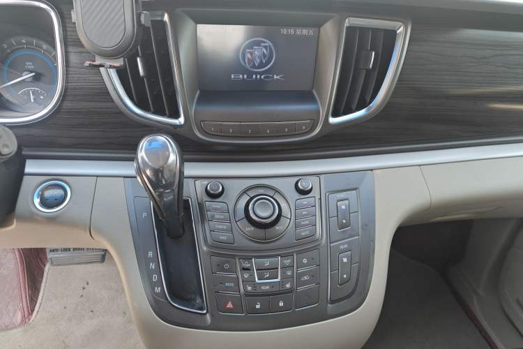 Used Buick GL8 2011 3.0L XT Luxury Business Flagship Edition Audio And AC Panel