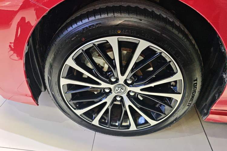 Used Toyota Camry 2019 Revised Version 2.0S Fēngshàng Edition