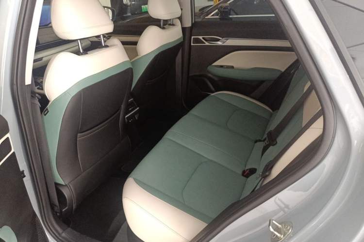 Used Geely Auto Emgrand L HiP 2022 1.5TD-DHT Pro 100KM Super Clean