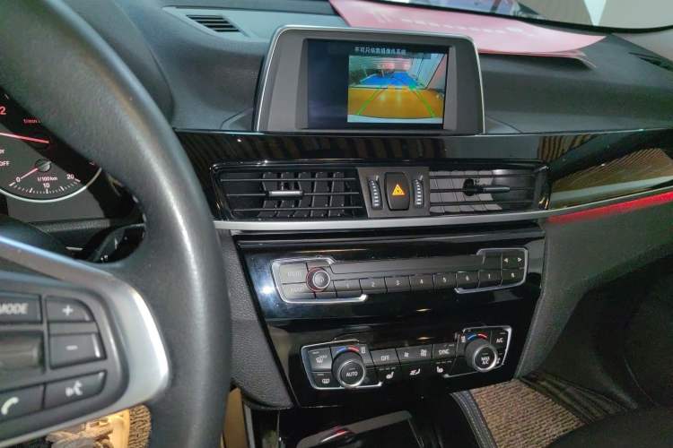 Used BMW X1 2018 sDrive18Li Luxury Model Audio And AC Panel