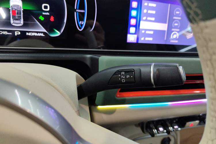 Used ORA Good Cat 2023 401 km Standard Range Premium Version Lithium Iron Phosphate