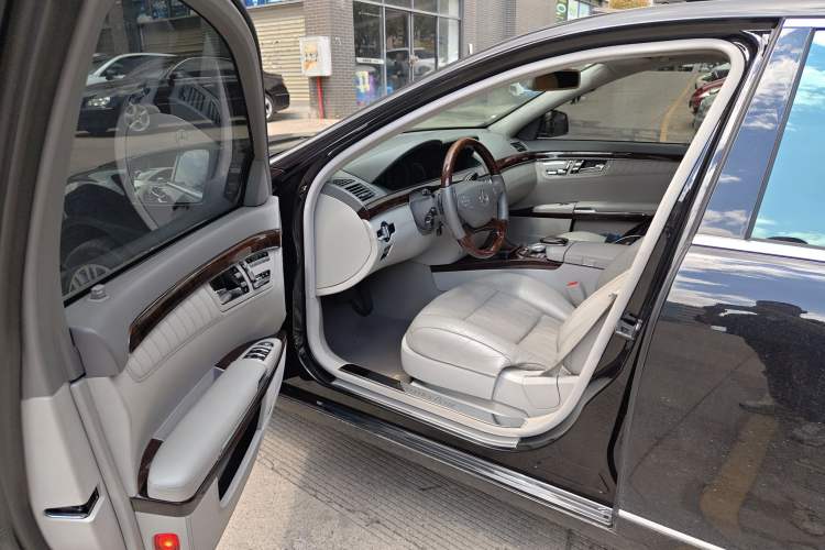 Used Mercedes-Benz S-Class 2012 S 600 L Grand Edition
