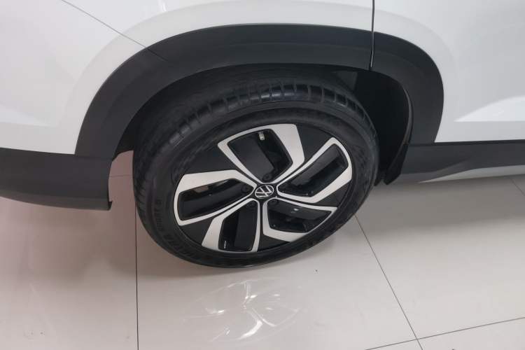 Used Volkswagen Tharu 2023 300TSI Two-Wheel-Drive Full Moon Edition Right Rear Wheel Hub