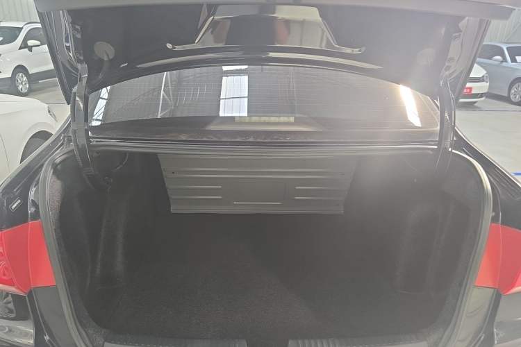 Used Volkswagen Santana 2019 1.5L Automatic Fashion Edition China VI Trunk