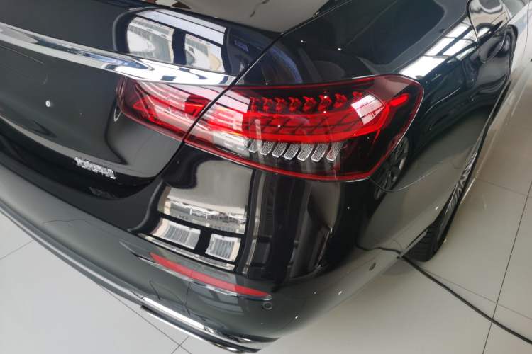 Used Mercedes-Benz E-Class 2021 Facelift E 300 L Stylish Edition Right Rear Taillight