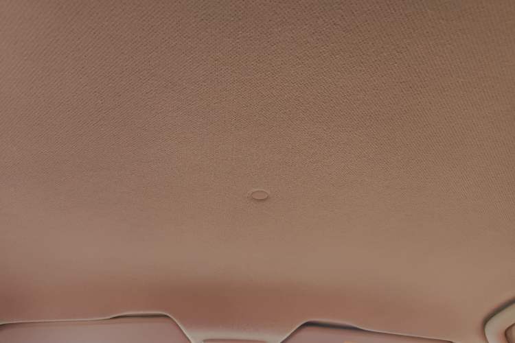 Used Baojun 630 2013 1.5L manual standard version
